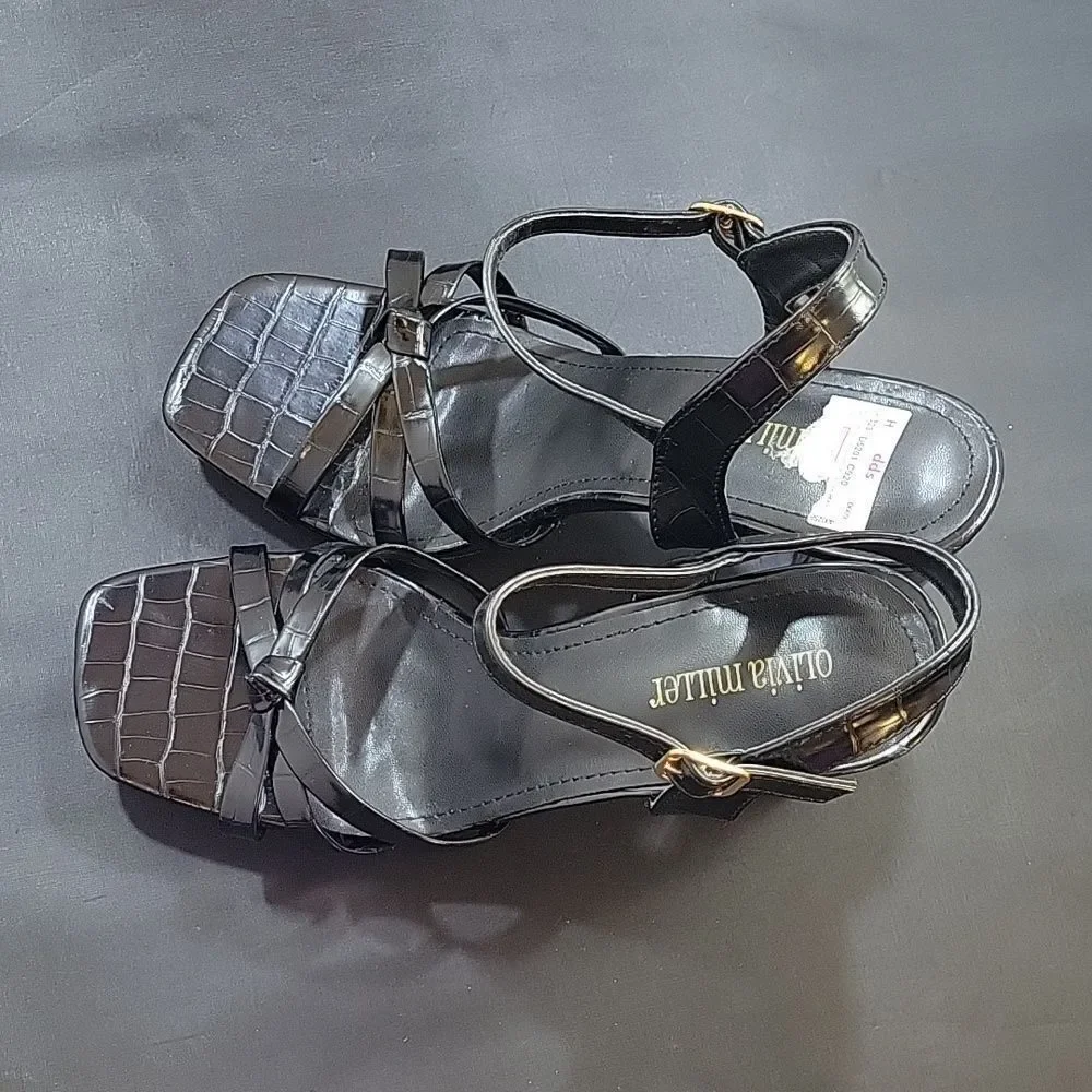 BRAND NEW OLIVIA MILLER HIGH BLOCK HEEL OPEN TOE ADJUSTABLE BUCKLE SANDAL